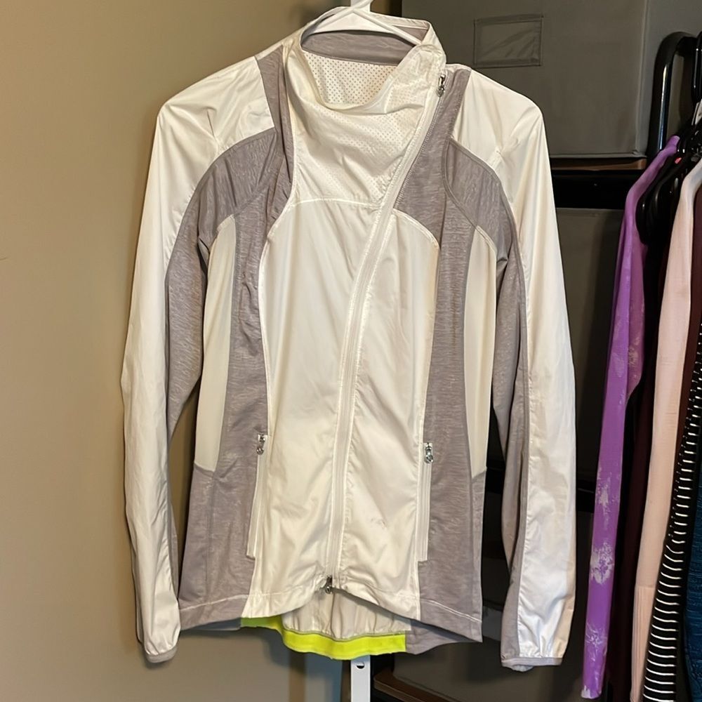 Lululemon Presta Packable Shirket Full Zip Jacket Sz 4 White Metallic Silver 433